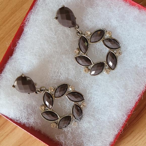 Earrings - Picture 2 of 2